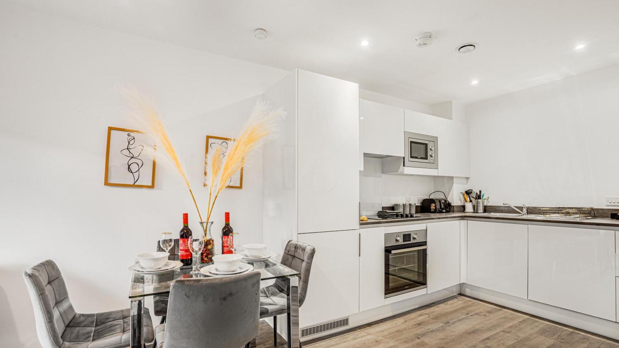 Apartamento Oceanic Bliss: 2 Bed 2 Bath + Free Park + Netflix Birmingam Exterior foto